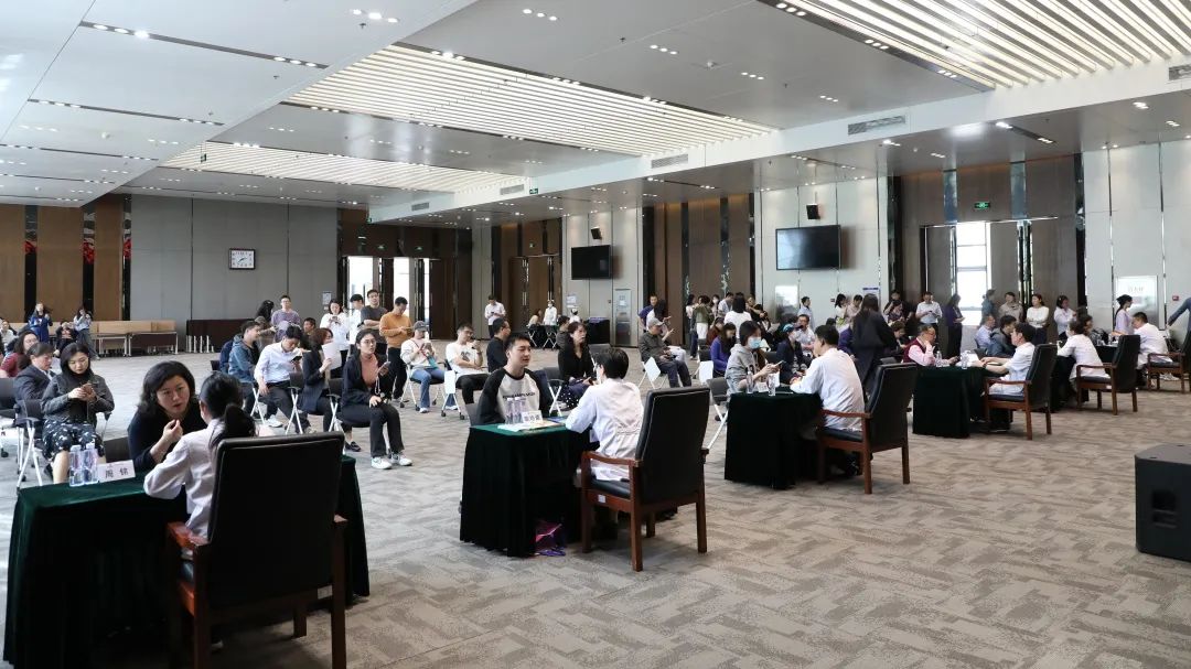 超凡娱乐-梦想照进现实,起劲成绩未来!